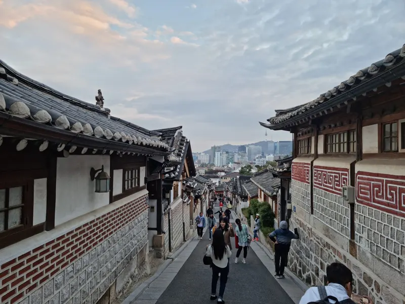 Bukchon Hanok Village & Insa-dong in Seoul