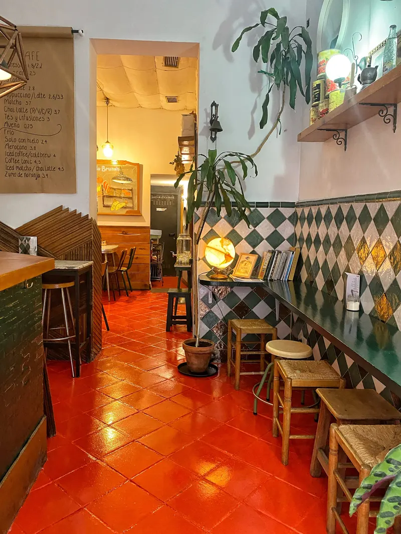 El Perro de Pavlov Café in La Latina, Madrid