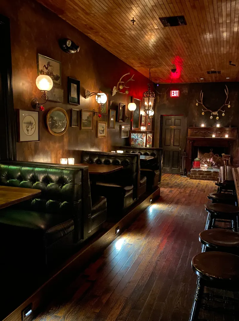 Old Man Bar in Culver City, Los Angeles