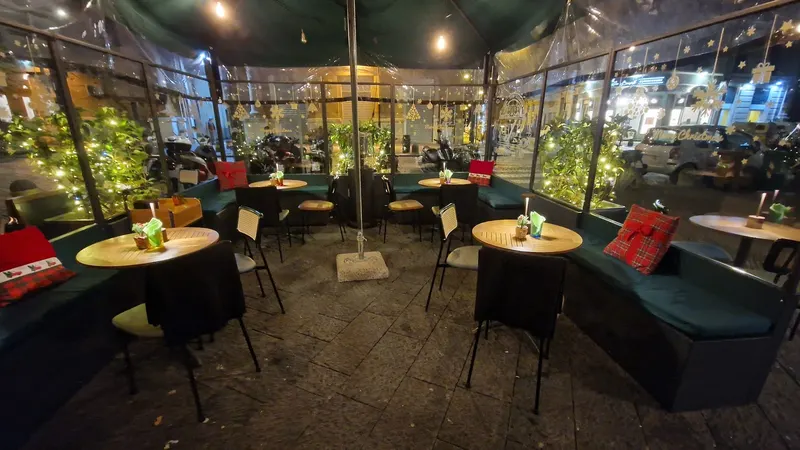 Tuxedo cocktail and Wine bar