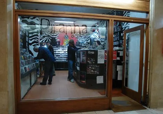Piranha Record & Book Store in Cedofeita, Porto
