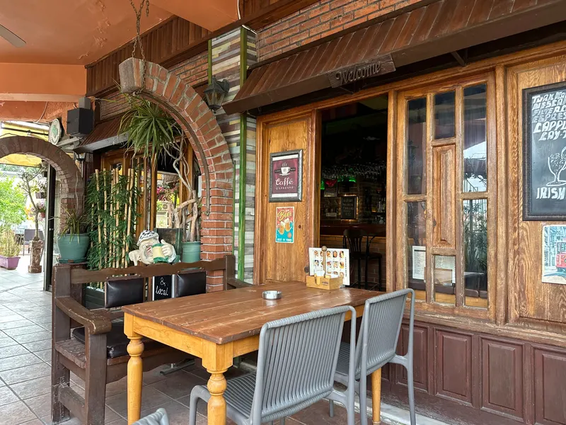 Coco Cafe & Bistro