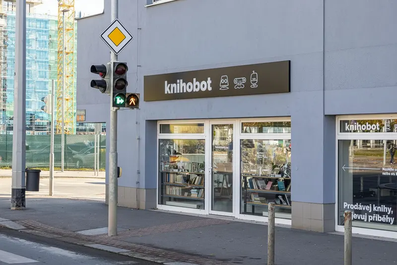 Knihobot in Praha 9, Prague