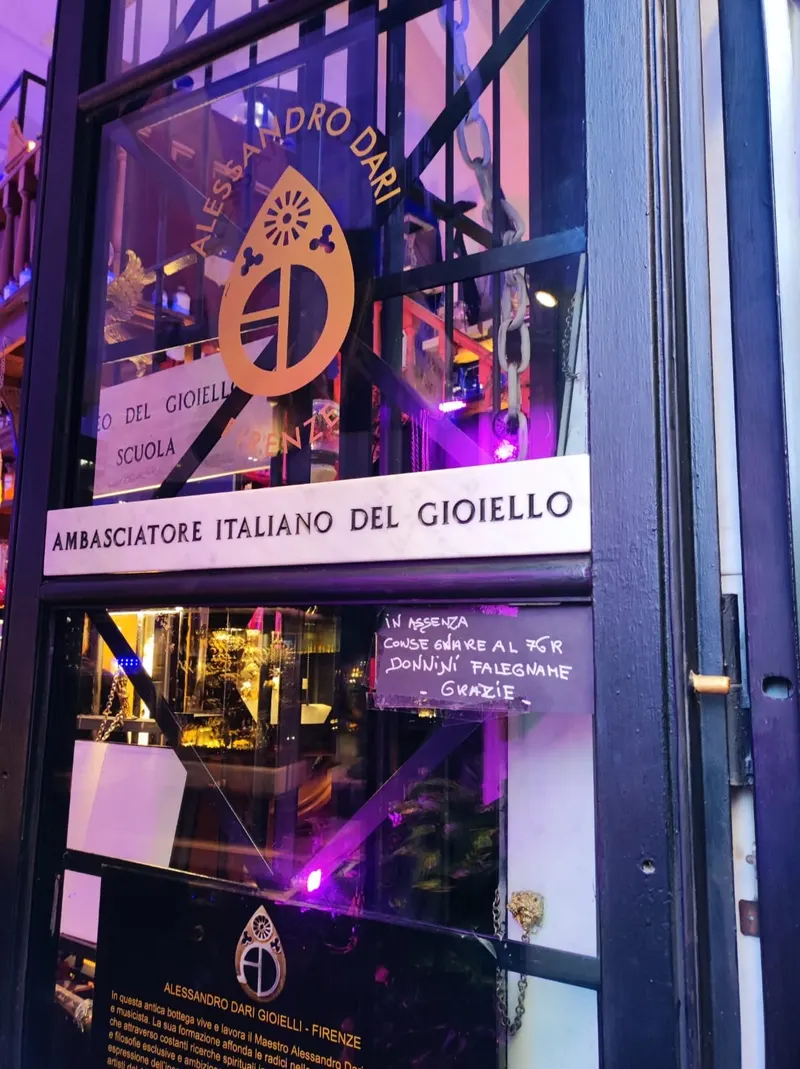 Alessandro Dari Gioielli -- Museo Del Gioiello- Atelier e Scuola