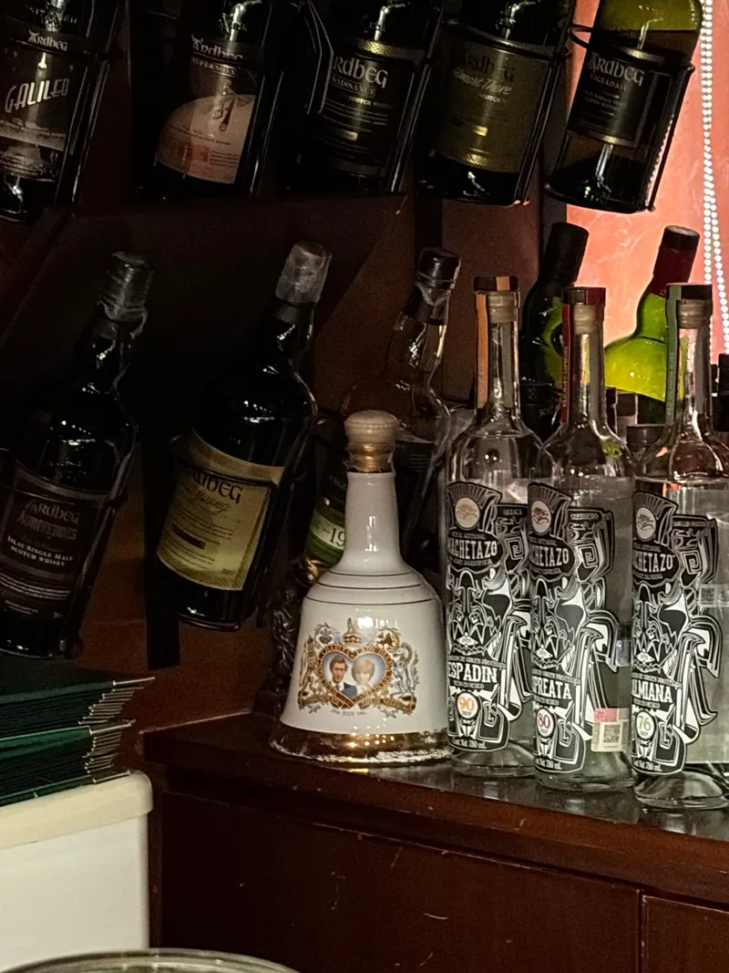 Executive Bar