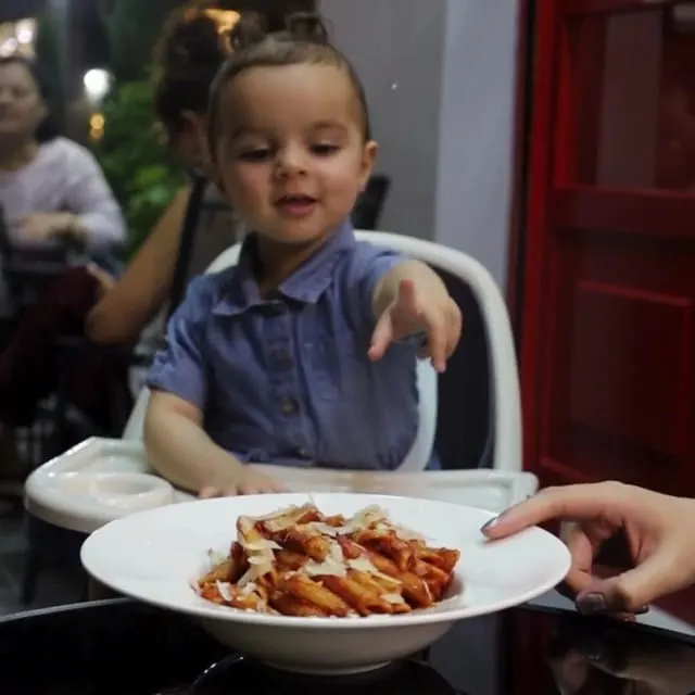 Eat-talia napolitana in Tla' Al-Ali, Amman