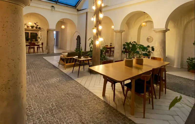 Kawiarnia Patio in Old Town and New Town, Warsaw