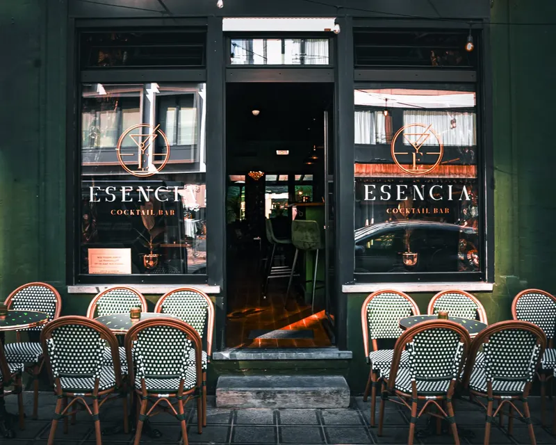 Esencia Cocktail Bar