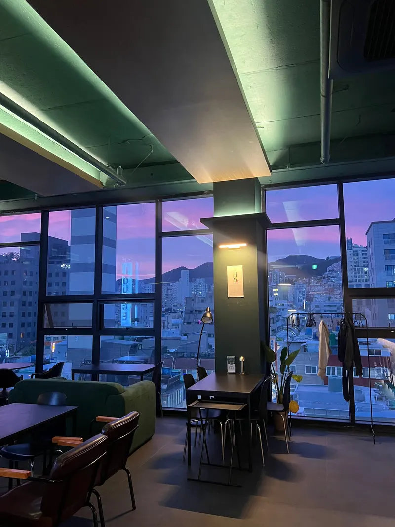 Sunset Lounge in Bupyeong-dong 1-ga, Busan