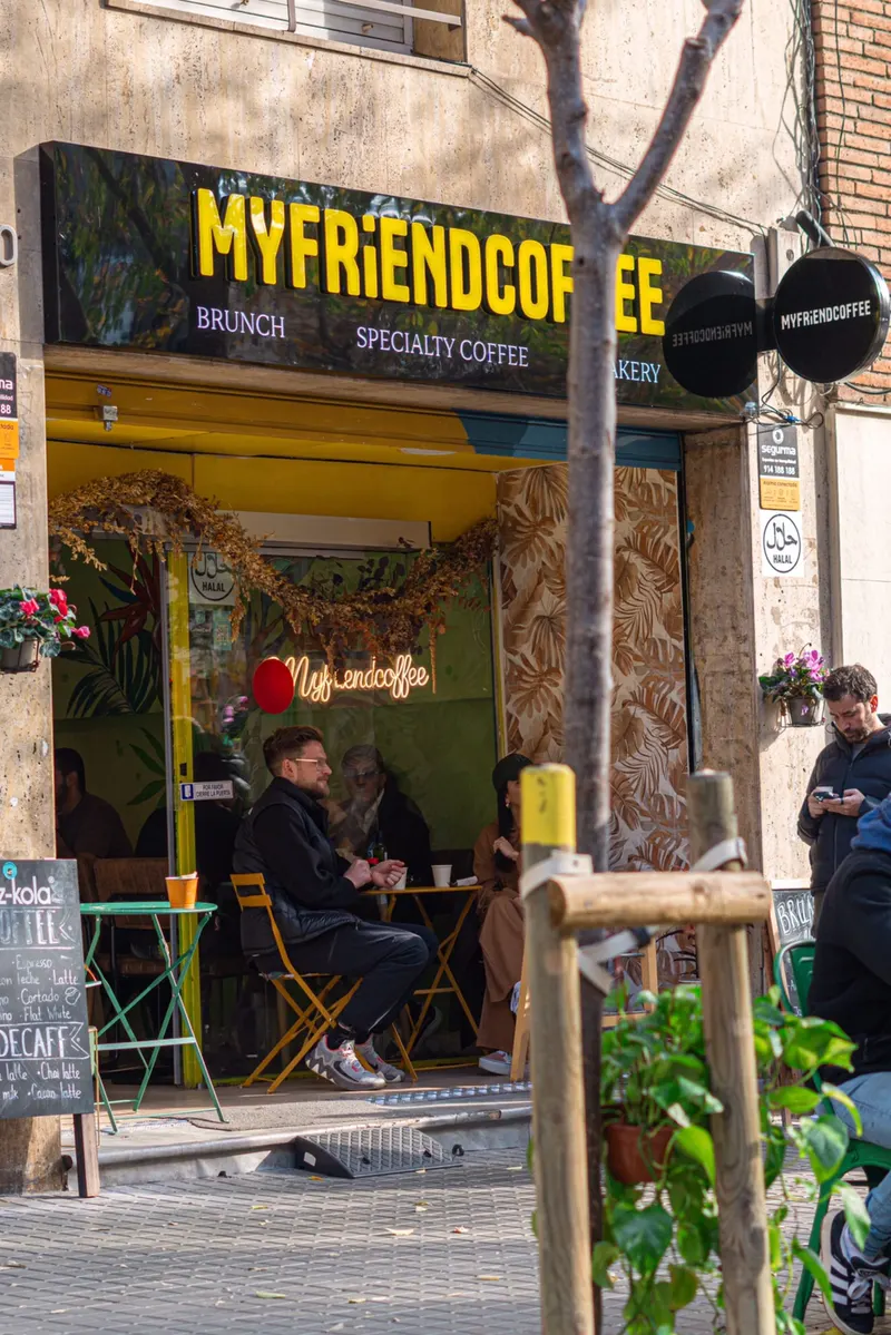 My Friend Coffee Brunch Halal in La Nova Esquerra de l'Eixample, Barcelona