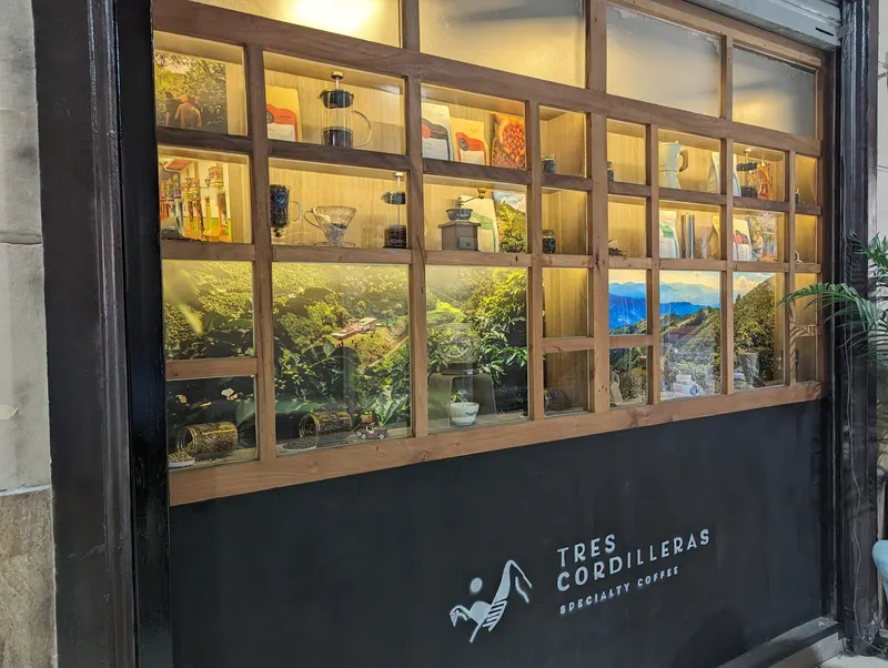 Cafe tres cordilleras in Centro Histórico, Santiago