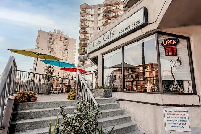 کافه کجا Koja Cafe (Parking at back alley) in Lower Lonsdale, Vancouver