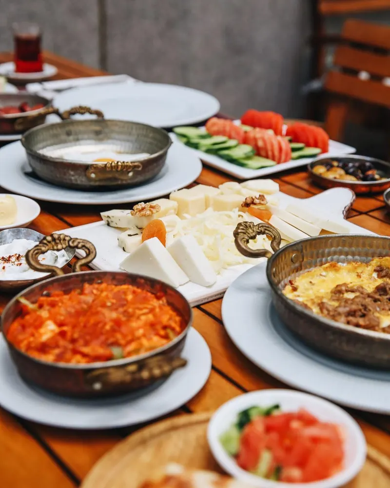 Deniz Restaurant and Café