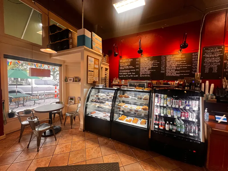 avenue cafe