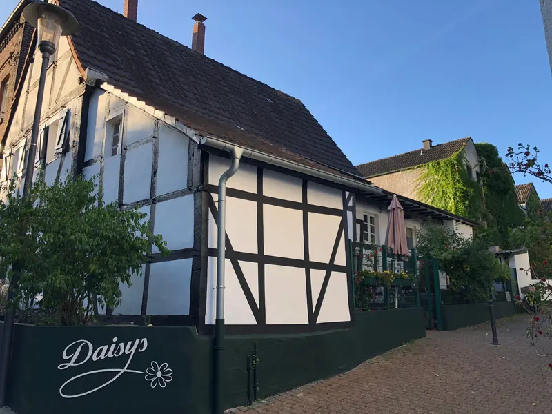Daisys Tearoom and Garden in Porz am Rhein, Cologne