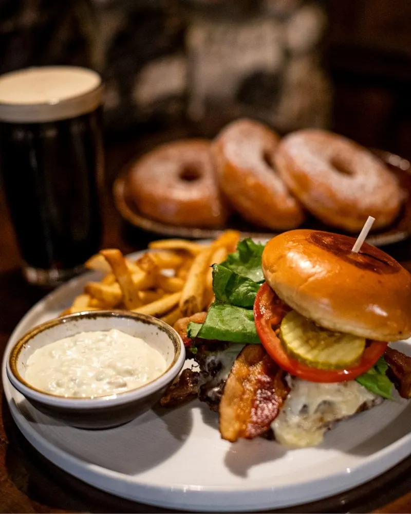 Durty Nelly's Irish Pub