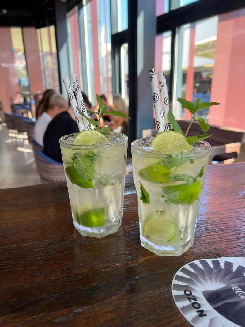 Ozon Café Bar in Mejaši, Split