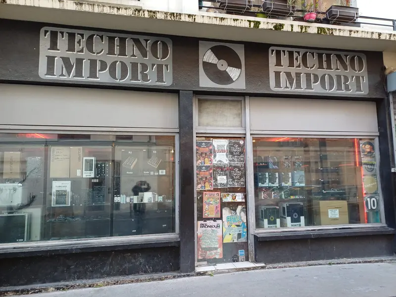 Techno import