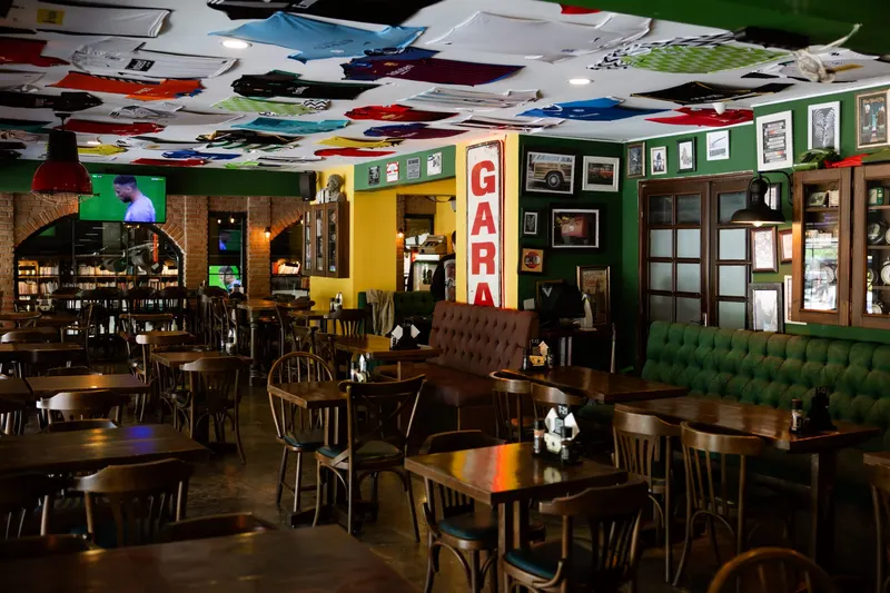 Dos Bros Irish Cafe