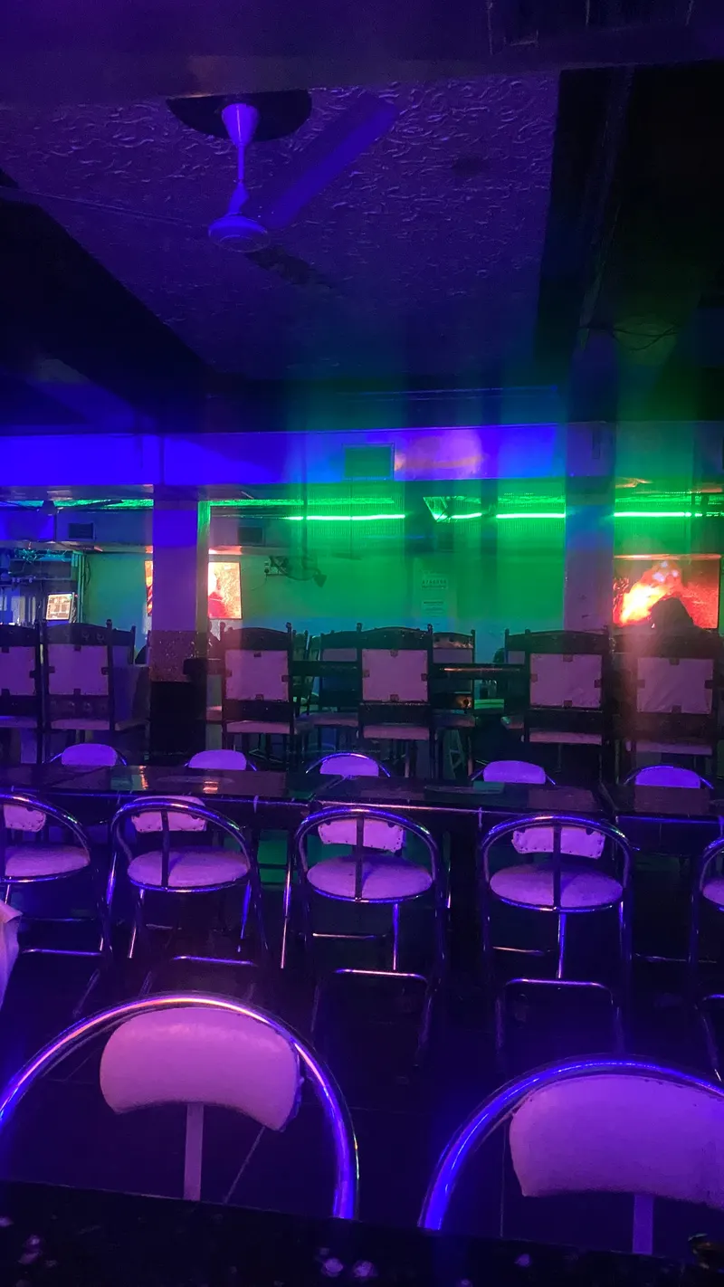Elvago Lounge