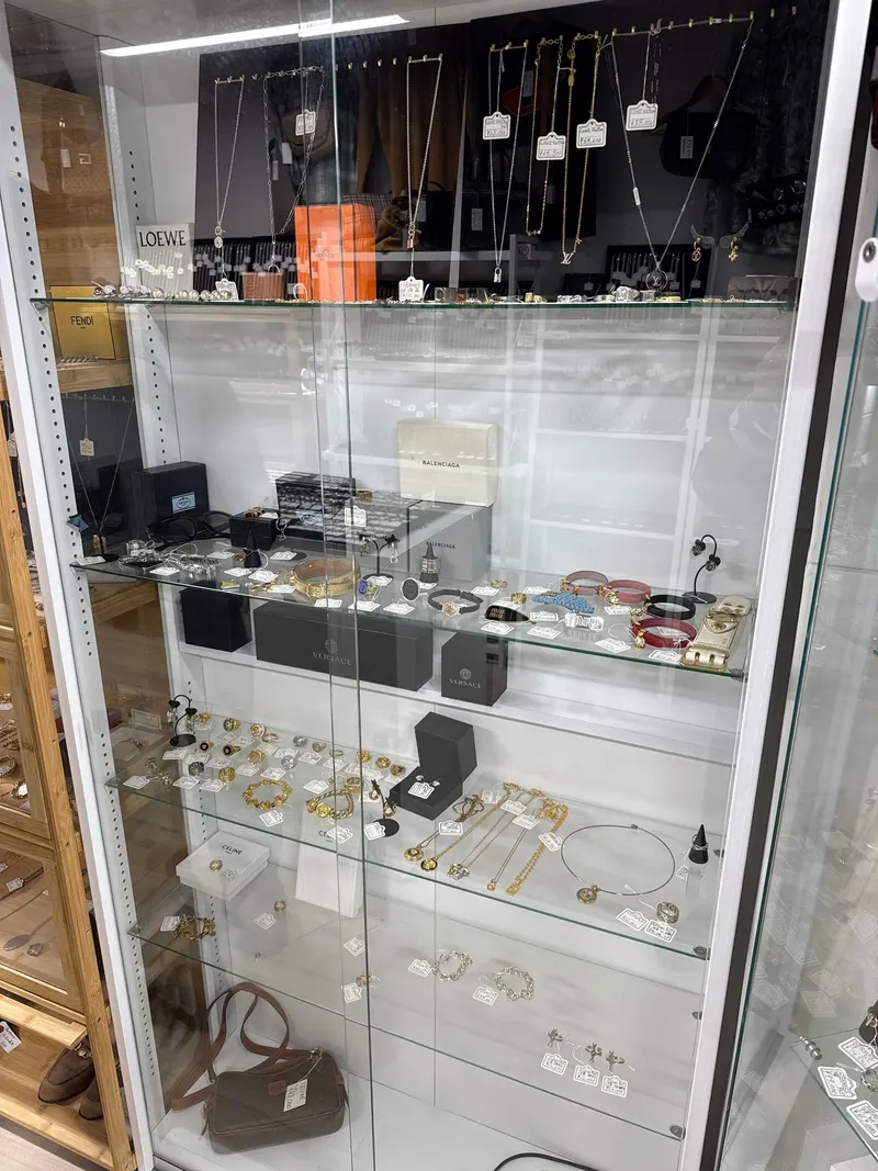 mini accessory Osaka in Nishishinsaibashi, Osaka