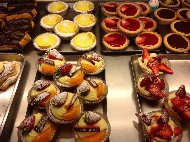 Bar Pasticceria Piccioli in San Lorenzo, Florence