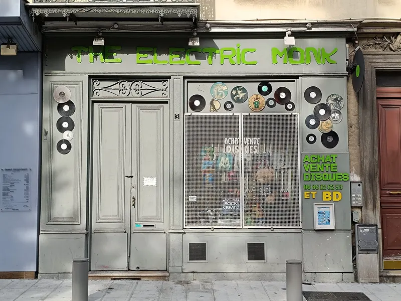 Disquaire"THE ELECTRIC MONK", second-hand record shop, Vinyles et Bandes Dessinées d'occasion