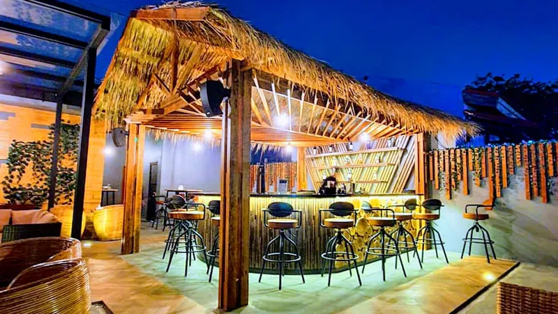 Ibza’s Bar and Lounge