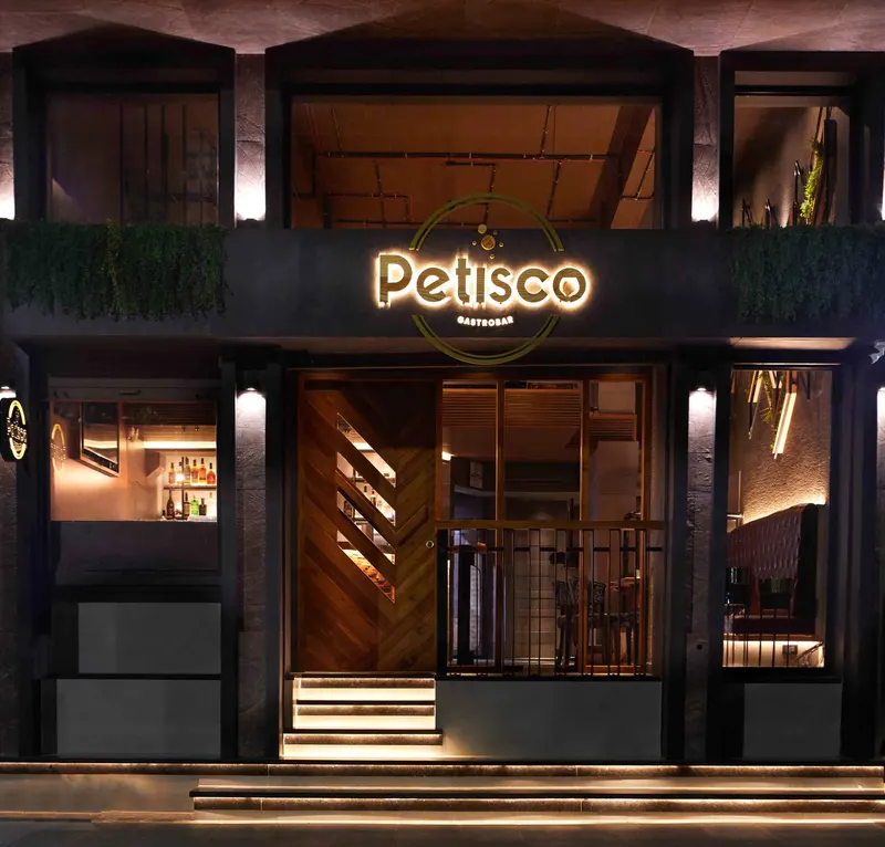 Petisco- Kitchen & Bar