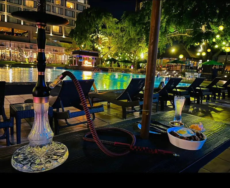 The Breeze Bar in Kollupitiya, Colombo