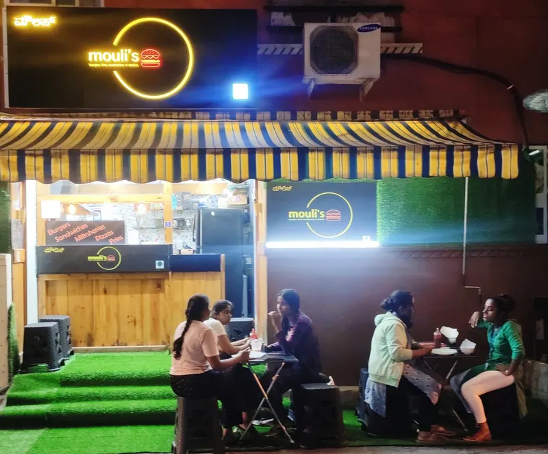 mouli's in Adugodi, Bangalore