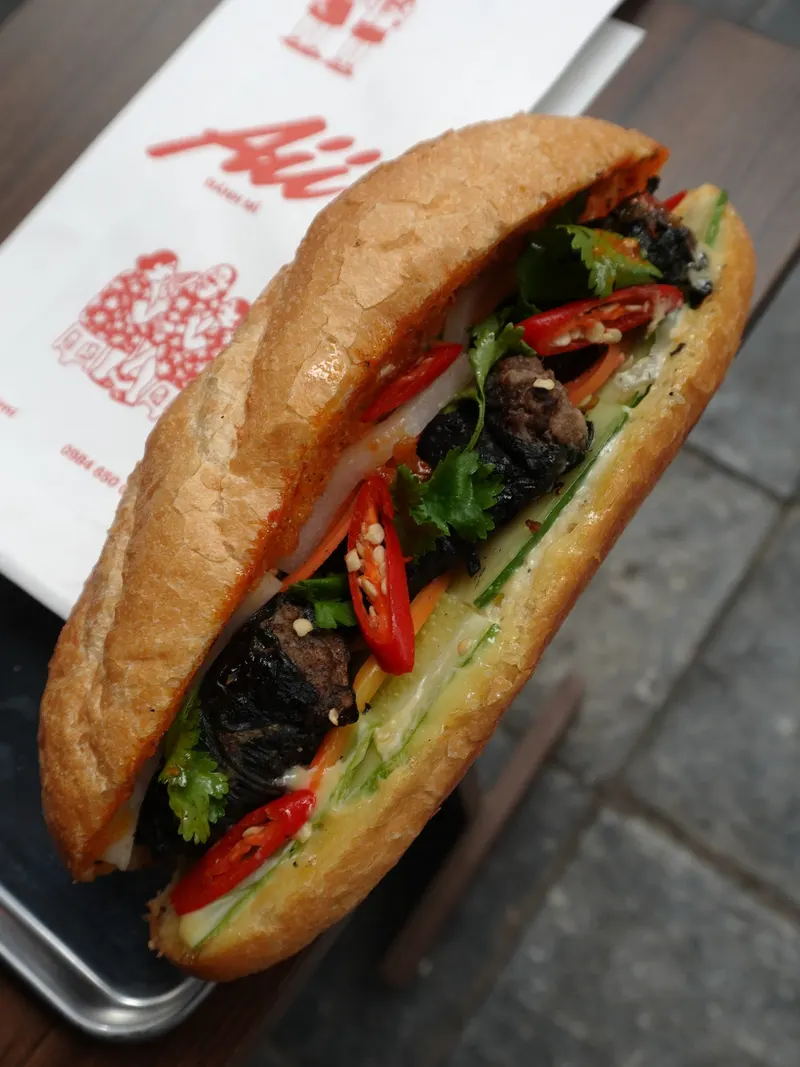 aii banhmi in Hàng Bài, Hanoi