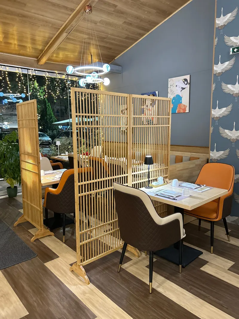 Shiraki Marousi Sushi(Japanese restaurant) in Marousi, Athens