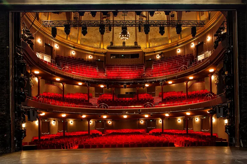 Raimund Theater