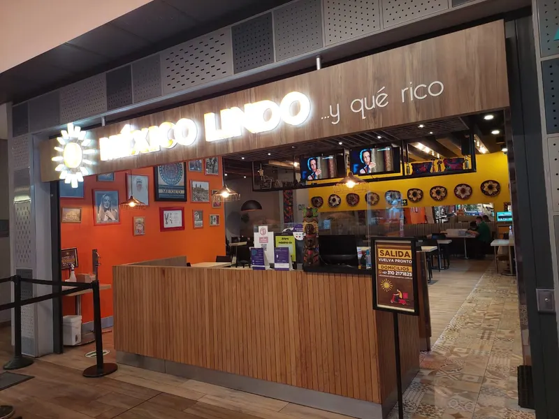 México Lindo y Que Rico in Gaitán, Bogota