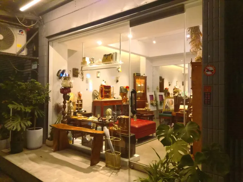 Betty's Lucky Bag(vintage jewelry國外選物.選品店)