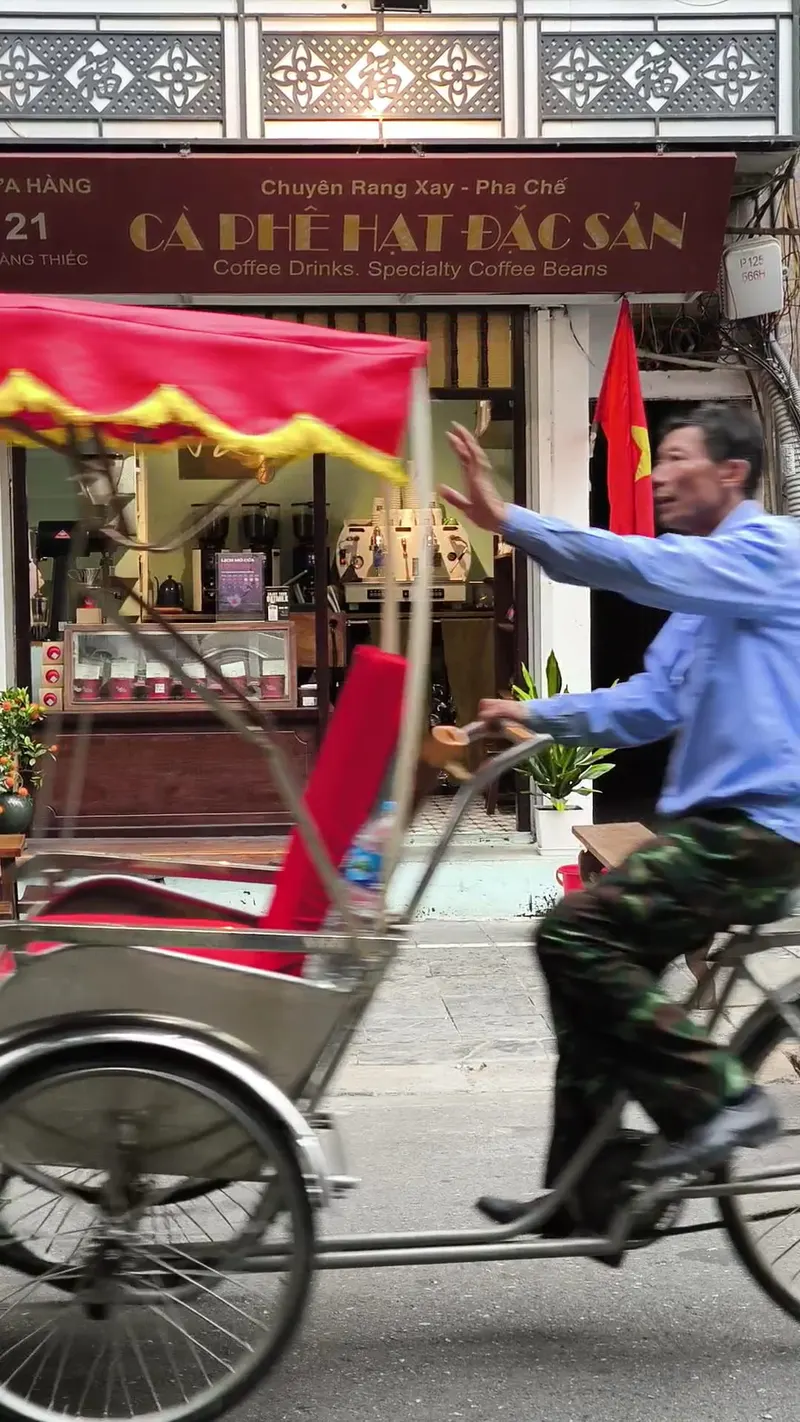 Ta Cà Phê 3 in French Quarter, Hanoi
