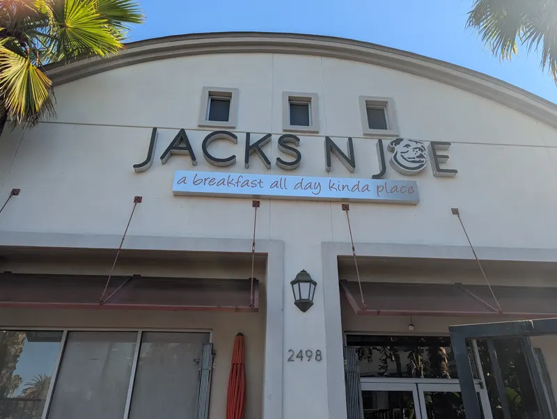 Jacks N Joe in University Park, Los Angeles