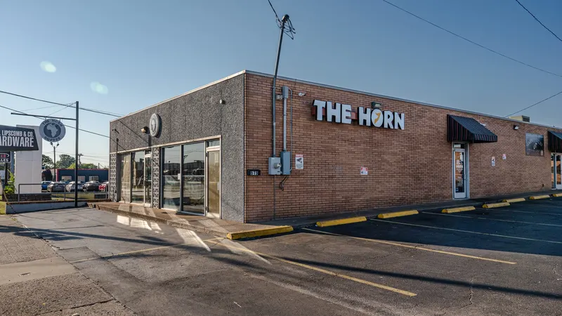The Horn - HQ