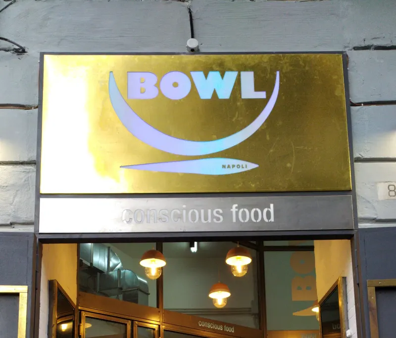 Bowl Napoli (via de Renzi) in Pendino, Naples