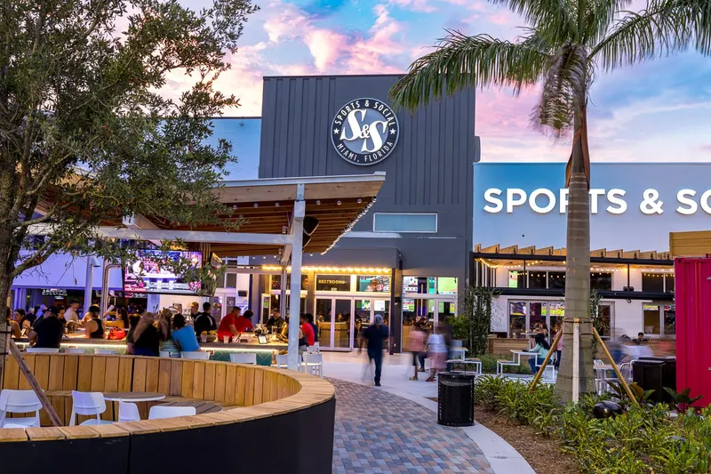 Sports & Social Dolphin Mall