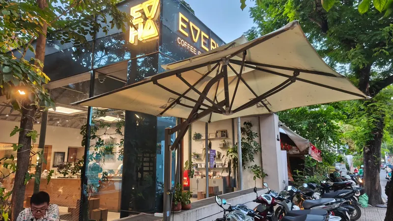 Every Half Coffee Roasters Tu Xuong