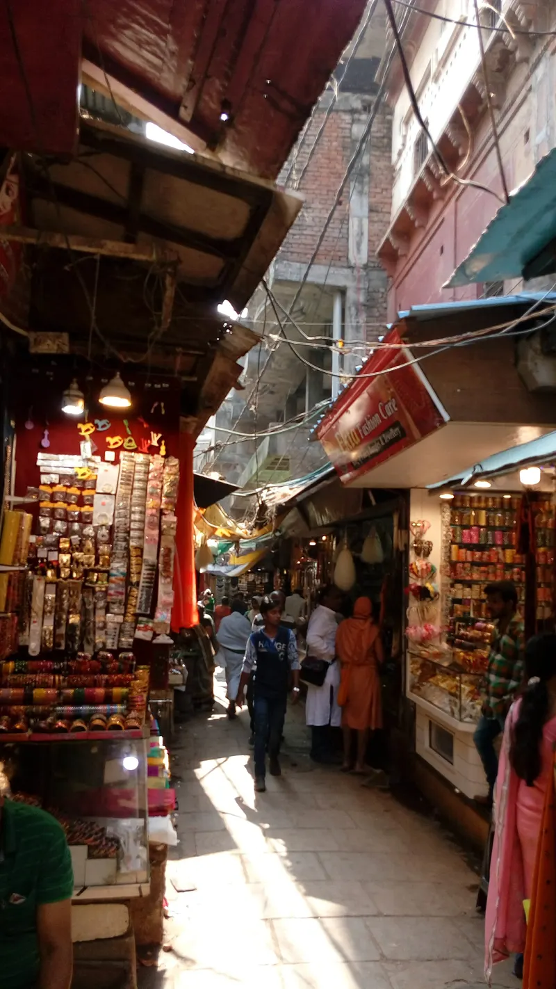 Vishwanath Market in Bansphatak, Varanasi