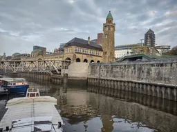 Landungsbruecken and the harbor