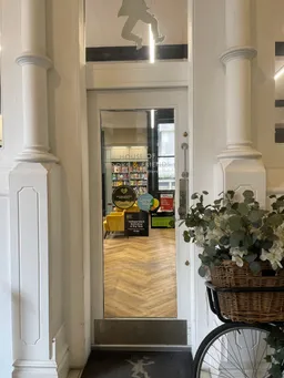 House of Books & Friends