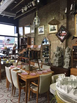 Three Stars Vintage