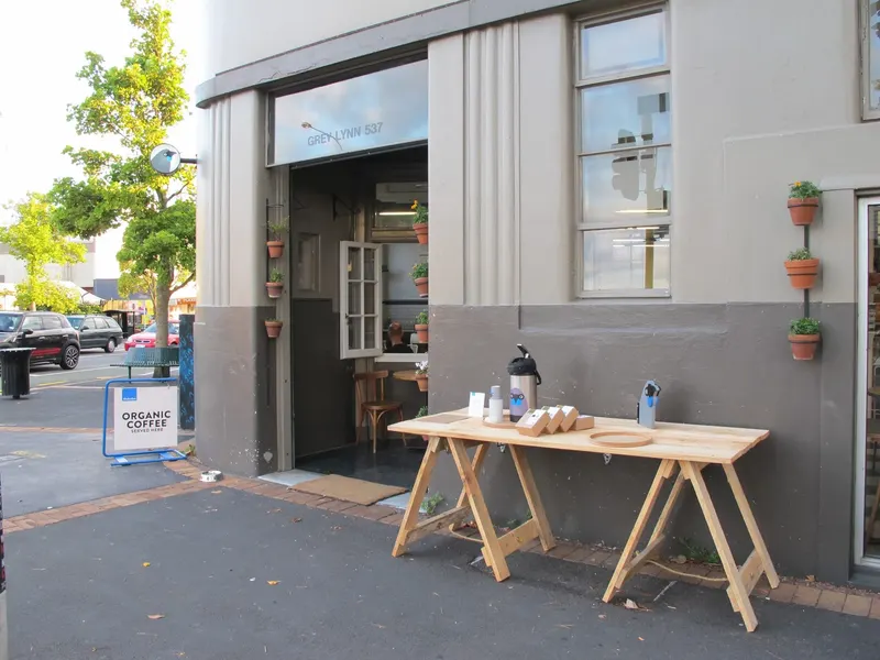 La Belle Poste Café