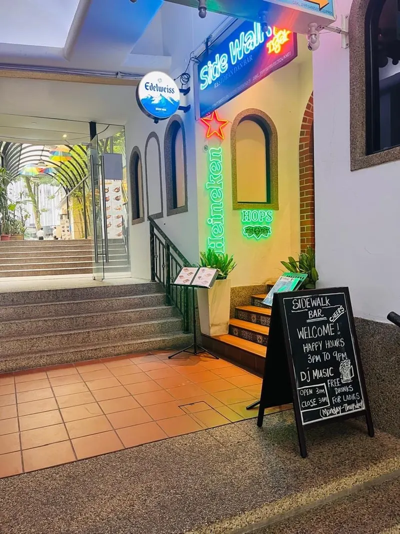 Sidewalk Restaurant & Bar KL in Batu, Kuala Lumpur