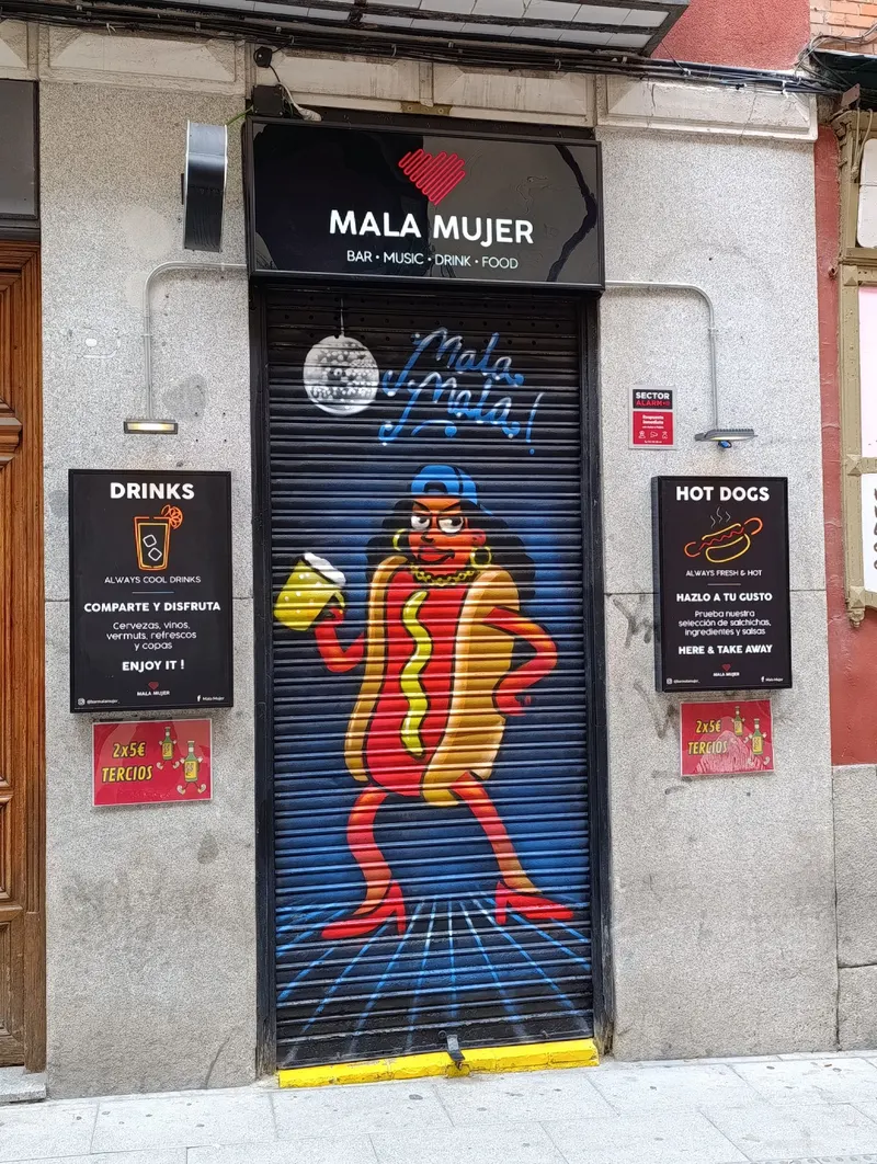 Bar Mala Mujer in Universidad, Madrid