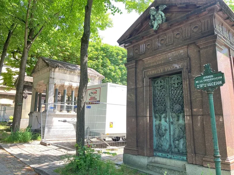 Pere Lachaise Cemetery in Paris